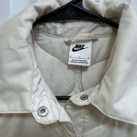 NWT Nike Sportswear Essentials Women’s Beige Vest, Size Large - Picture 9 of 10